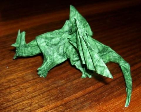 Piotr Pluta: Sárkány