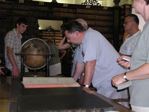 Látogatás a Klimo könyvtárban