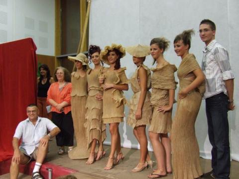 Divatbemutató az alkotókkal