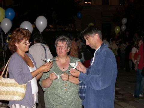 Az esti fő attrakció: 100 lufi a MOK 18. születésnapjára