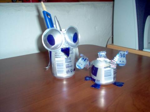 Trautsch Tímea: Uhu ceruzatartó és Rajzszög gyűjtő sárkány