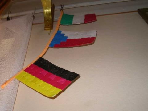 Györfi-Deák György: Zászlók Verrill-modulból