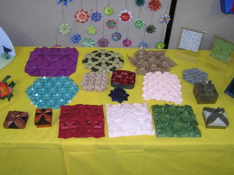 Somos Endre: Dobozok és tesszalációk