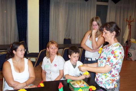 Éjszakai hajtogatás a Touring Hotelben